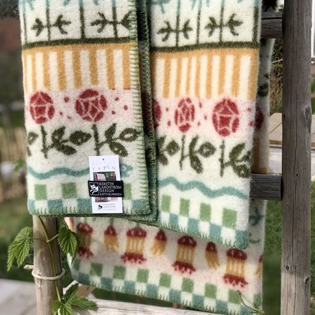 Ullfilt KLIPPAN KARIN i 100% ekologisk lammull – Multi 130x180cm 