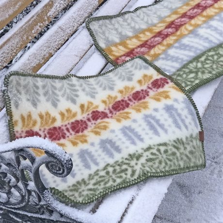 Sittunderlag KLIPPAN ARVET i 100% ekologisk lammull 43x43cm 