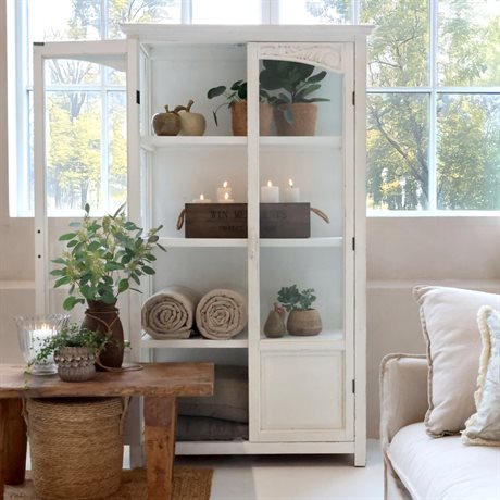 Vitrinskåp med dubbla dörrar 