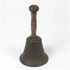 Bordsklocka i gjutjärn med trähandtag H:11cm