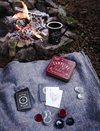 Pokerset Campfire – set med 52 vattenbeständiga spelkort & 120 spelmarkers 